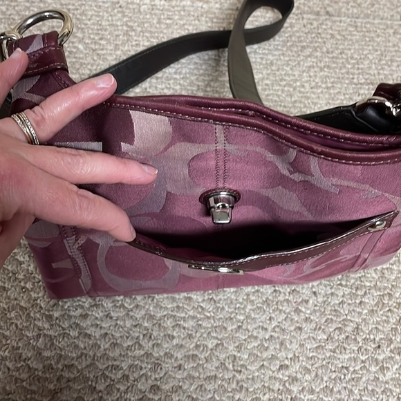 Vintage Coach Purple With Black Leather Logo Print Crossbody Bag 10.5” by 10.5” - Picture 4 of 7